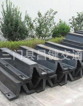 橡胶护舷DA400*2000L卸货平台护舷 DA型船用护舷 码头防撞护舷