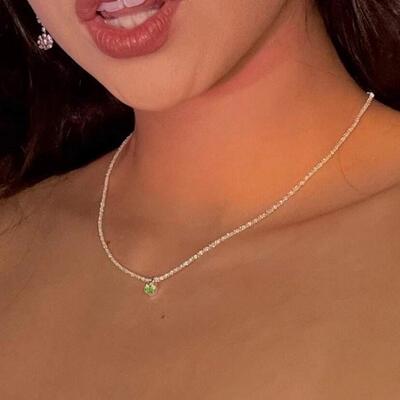 Green diamond pendant necklace women轻奢镶嵌绿色水钻吊坠项炼