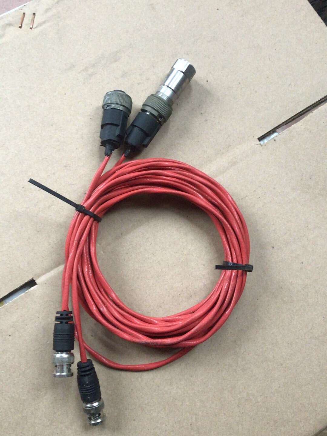 美国lMl 603C01加速度传感器振动传感器实物拍摄