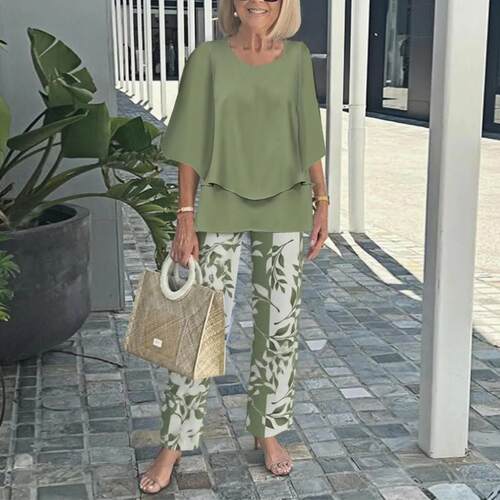 Mid sleeve top printed floral pants set, two
