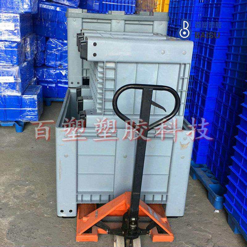 灰色托盘式塑料箱 叉车托盘式周转箱 带轮卡板箱 大型物流运输箱