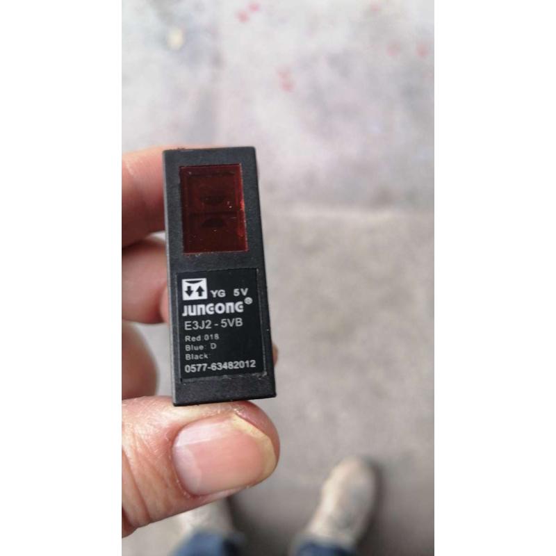 980 、810、1000墨轮封口机光电开关/E3J2-RDY1/E3HM-13光电开关