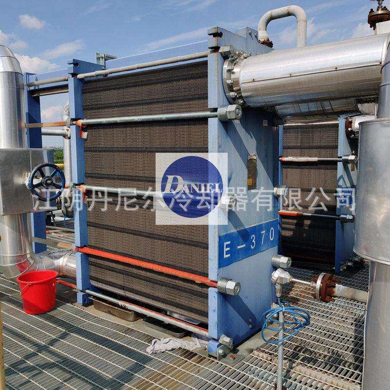 厂家供应 两联供冷热交换器 水循环冷热交换器原理 钛冷热交换器