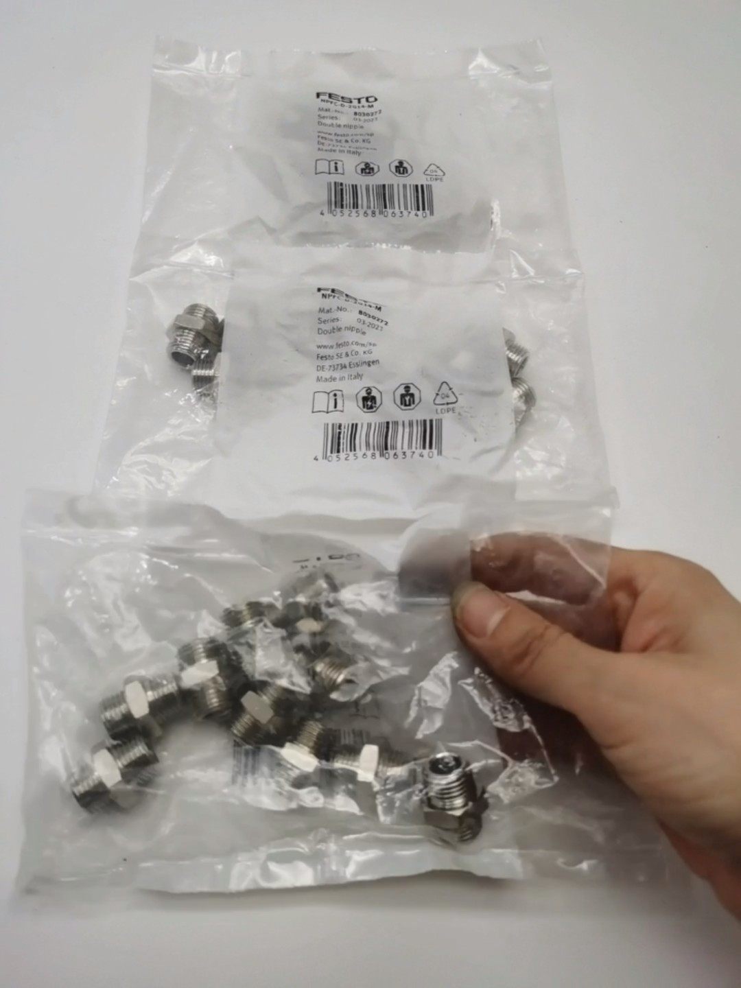 处理60个NPFC-D-2G14-M 8030272全新原装