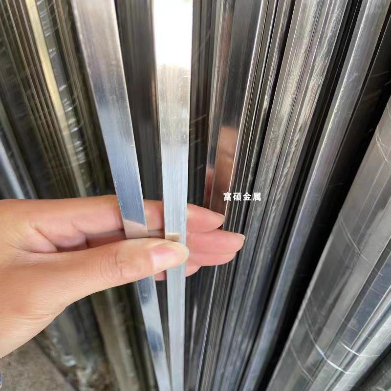 304不锈钢扁钢扁条不锈钢方钢 303四方棒边长2-100mm定尺零切加工