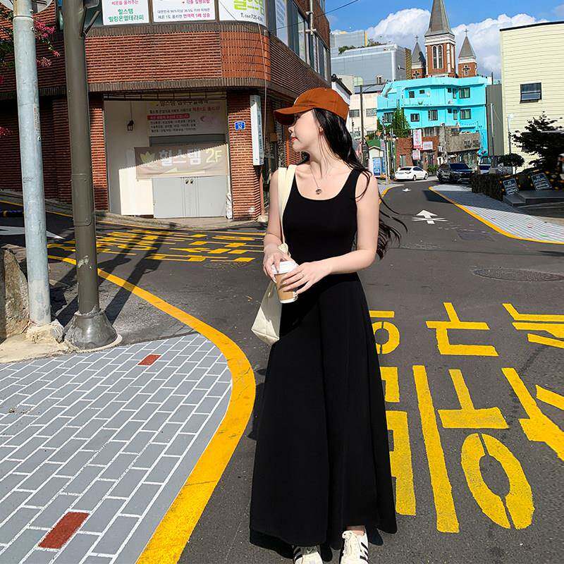 黑色吊带连衣裙女2025新款气质夏季修身显瘦无袖背心裙高级感长裙