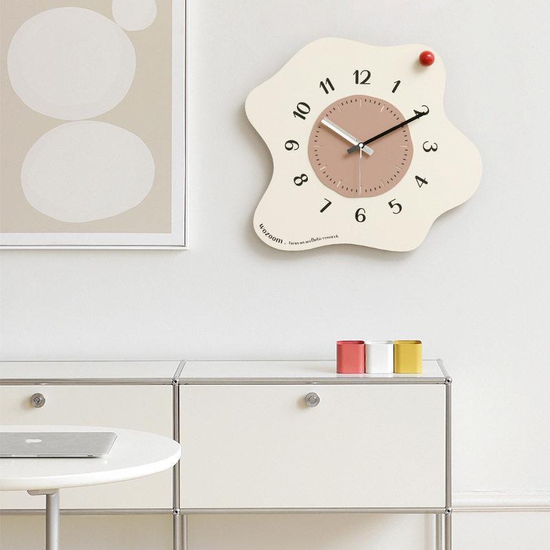 屋准钟表挂钟客厅简约奶油风创意时钟挂墙网红新款
