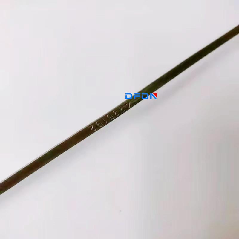 原厂东风天龙天锦大力神康明斯发动机配件机油标尺5620305