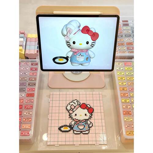 Kitty厨师Hello拼豆成品手工像素钥匙扣 kt厨师可爱包包挂件