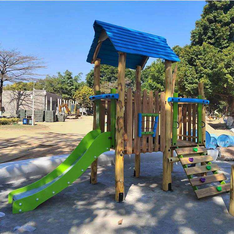 幼儿园室外儿童槐木组合滑梯户外公园小区原木质滑滑梯游乐设备