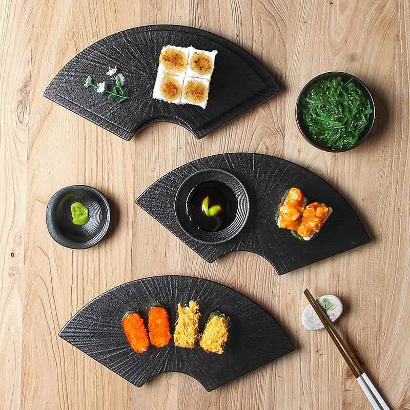 寿司专用盘子密胺餐具商用仿瓷黑色日式盘餐厅饭店扇形餐盘拼盘