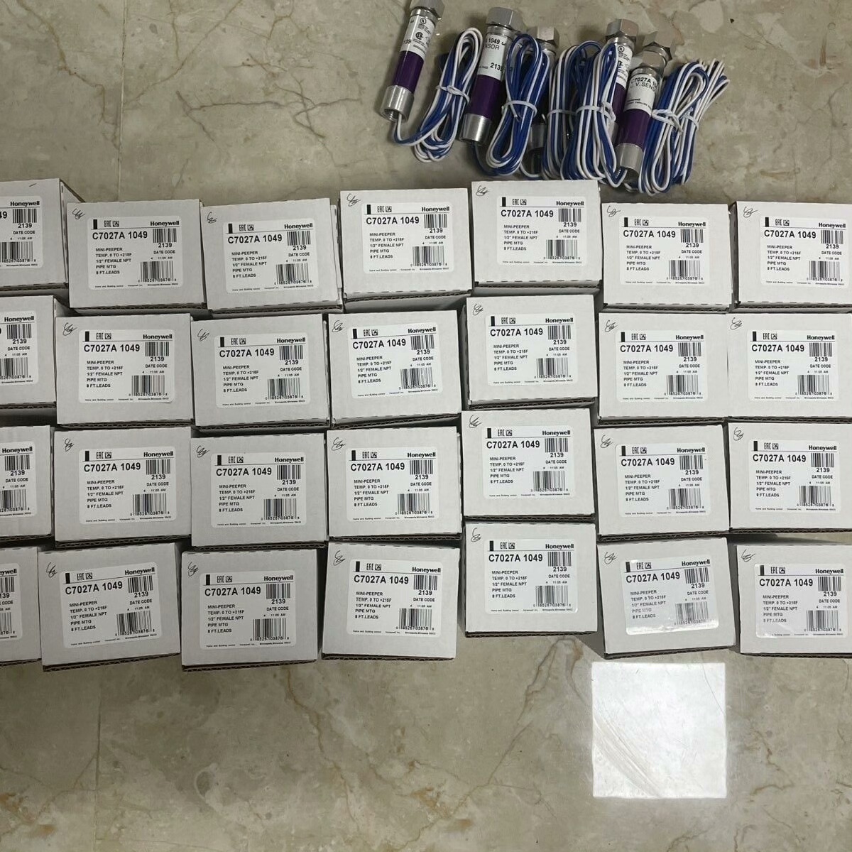 C7027A1049霍尼韦尔火焰探测器C7027A1023