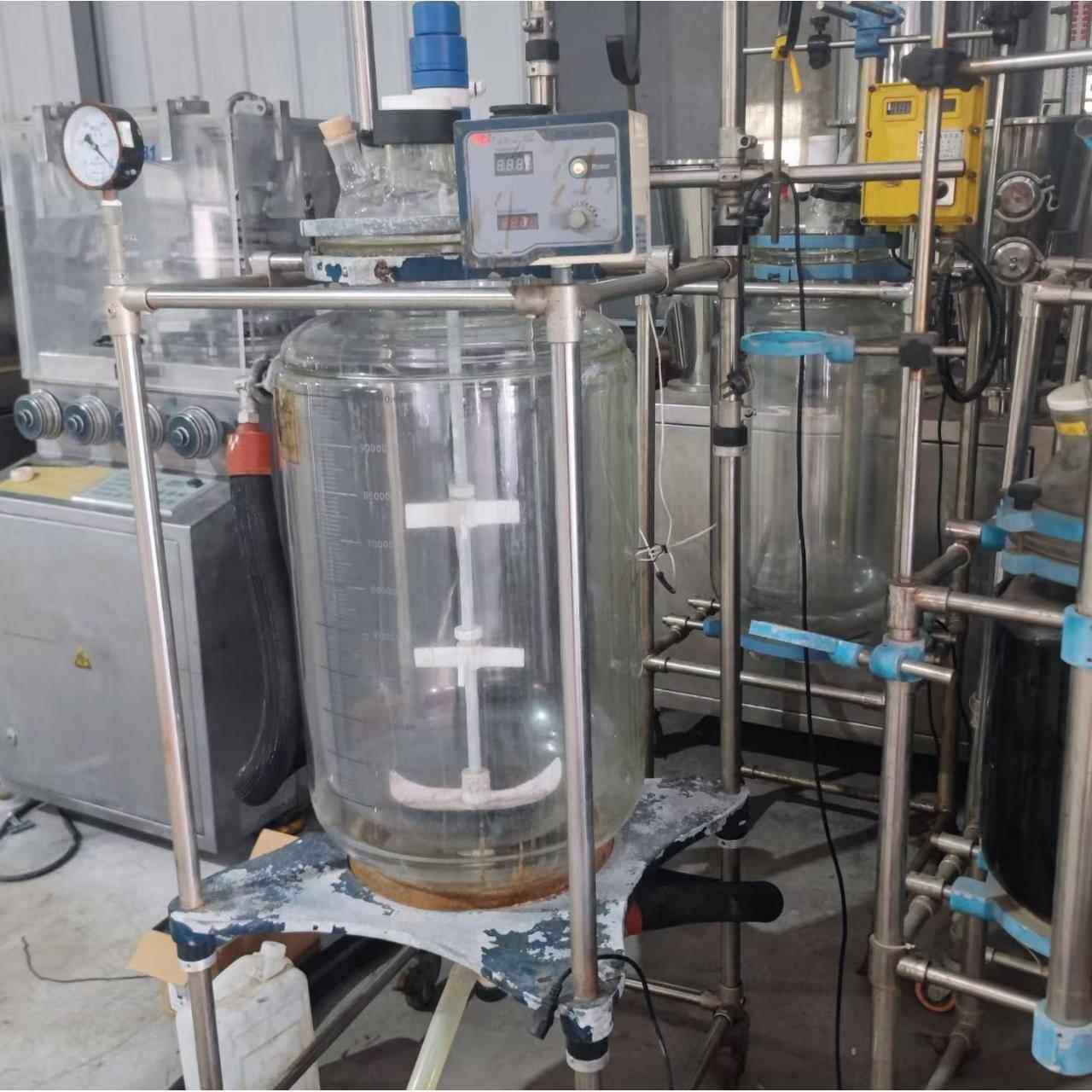 二手实验室玻璃反应釜双层玻璃旋转反应釜蒸馏玻璃反应釜