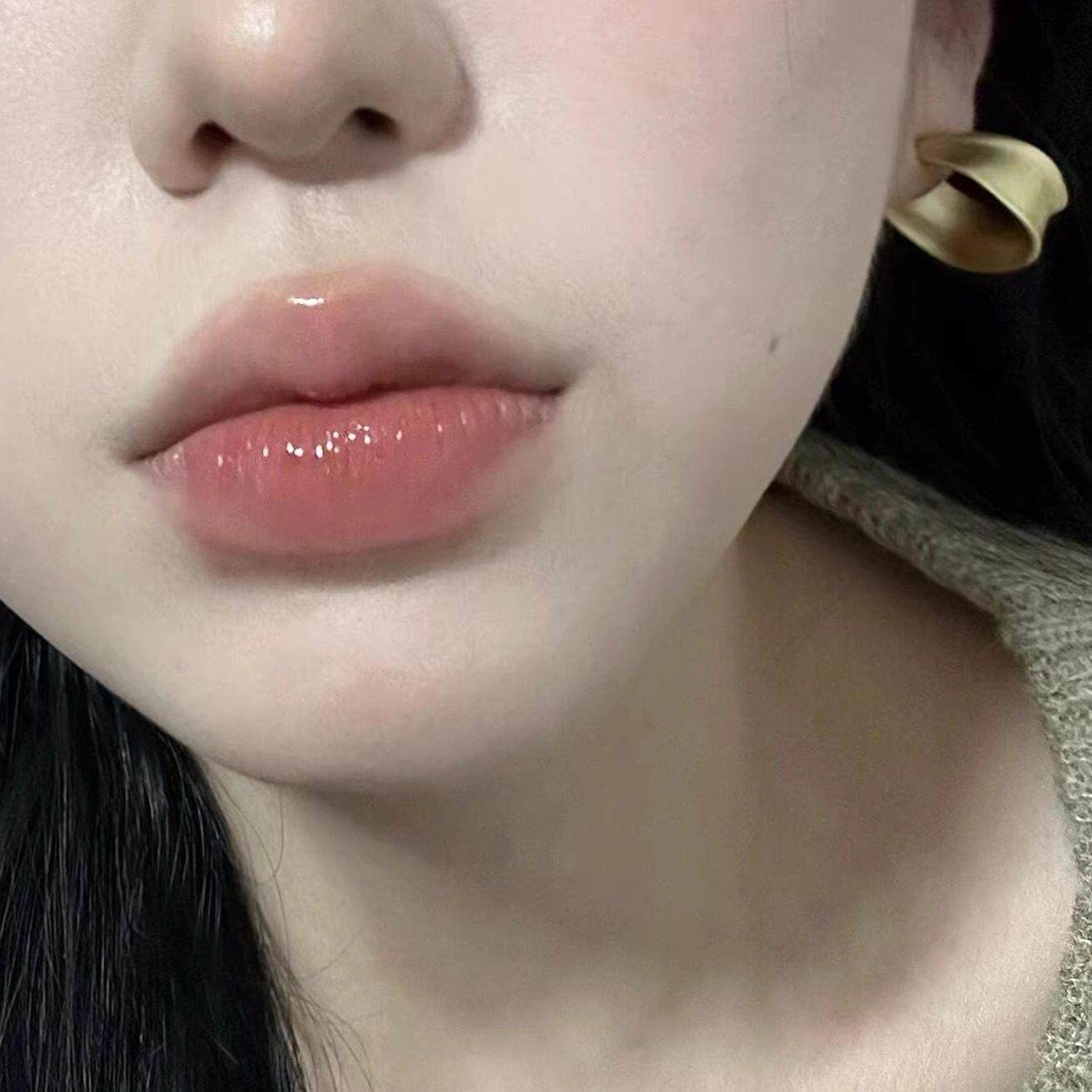 口红不掉色不沾杯大牌正品防水持久口红雨衣镜面水光唇釉保湿女