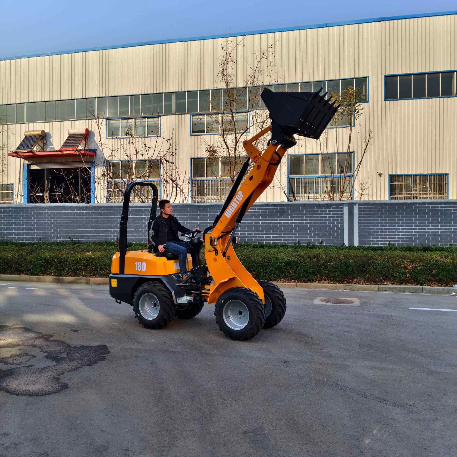 外贸出口装载机 铲泥沙多功能建筑柴油铲车 农用四驱小型装载机