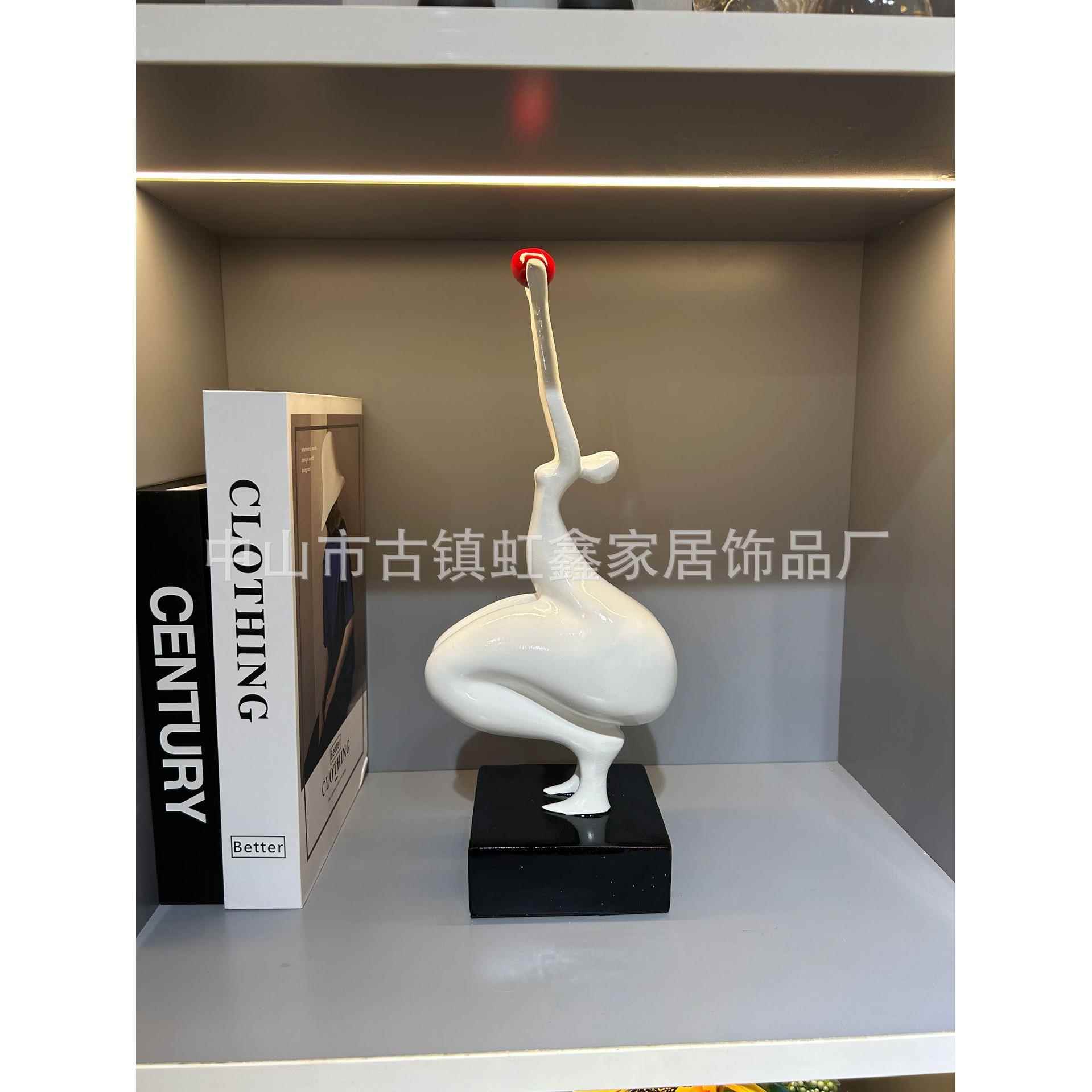 创意红色瑜伽少女摆件树脂少女造型人物现代客厅样板间饰品摆件