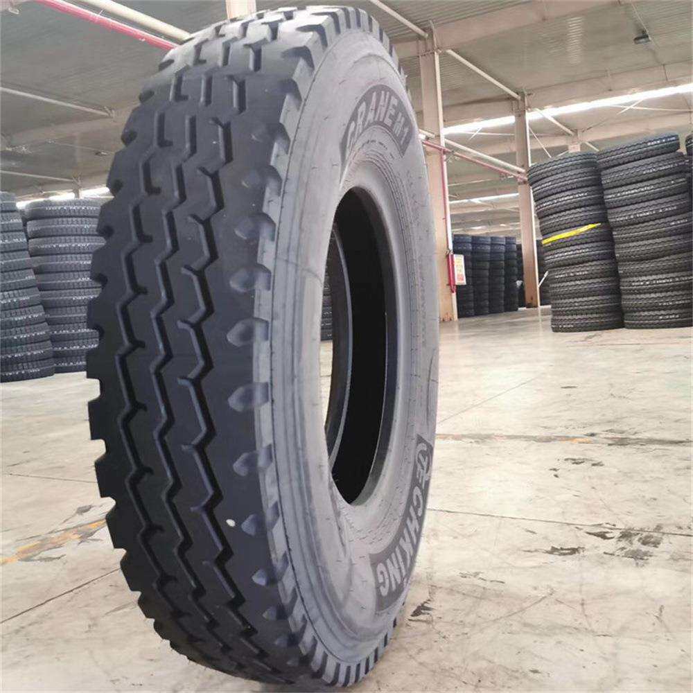 吊车起重机真空轮胎325/95R24全钢子午线1200R24汽车吊堆高机轮胎