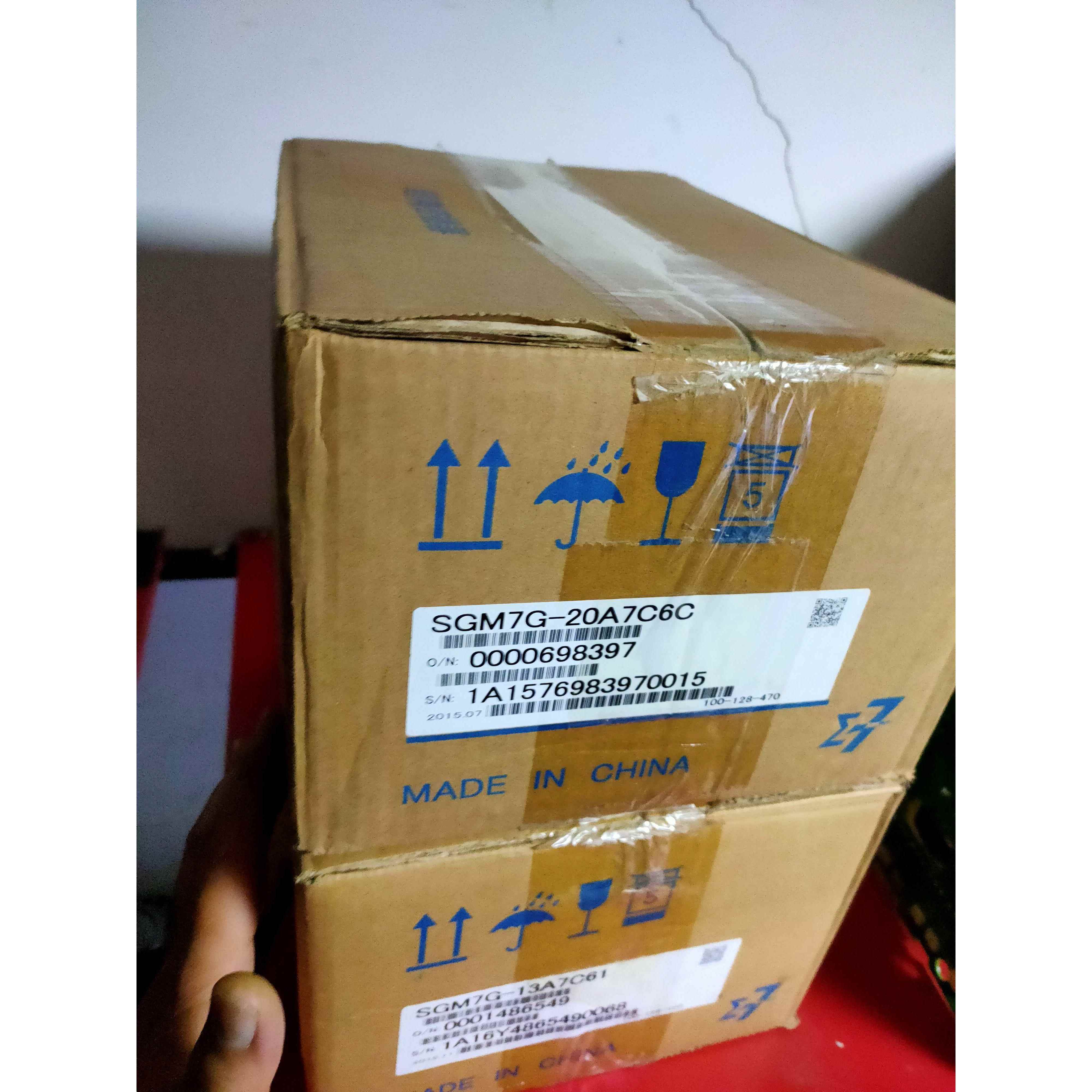 安川电机SGM7G-20A7C6C SGM7G-13A7C61全新未拆封质保一年 询价议