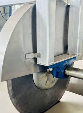 圆盘台式猪肉分段锯运行平稳刃口锋利损耗低