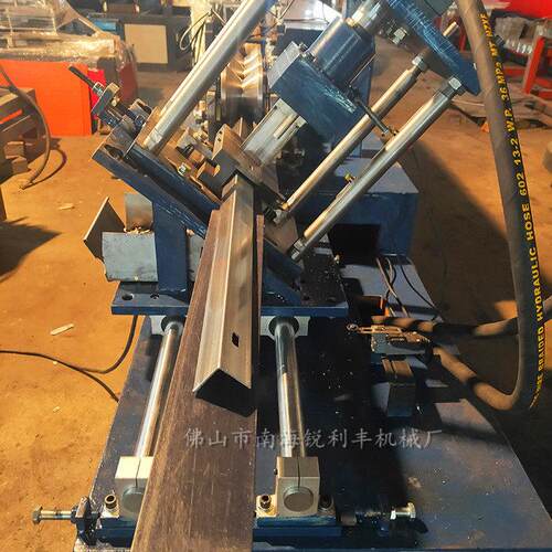 广东厂家生产角铁机 角铁设备直供