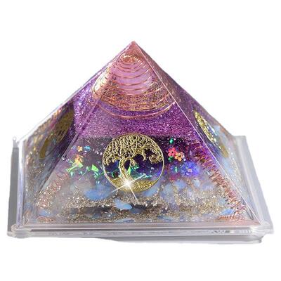 新款亚马逊查克拉金字塔水晶碎石金字塔滴胶树脂家居桌面手工摆件