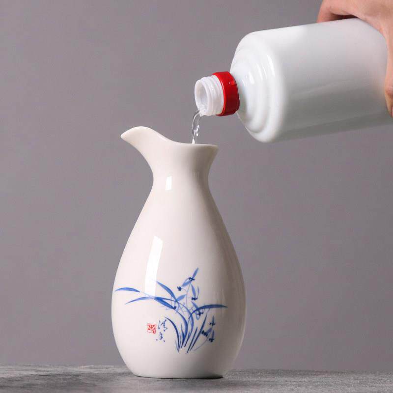 陶瓷一斤装酒壶家用彷古风白清酒分酒器中式盛酒老式黄酒瓶空盅杯