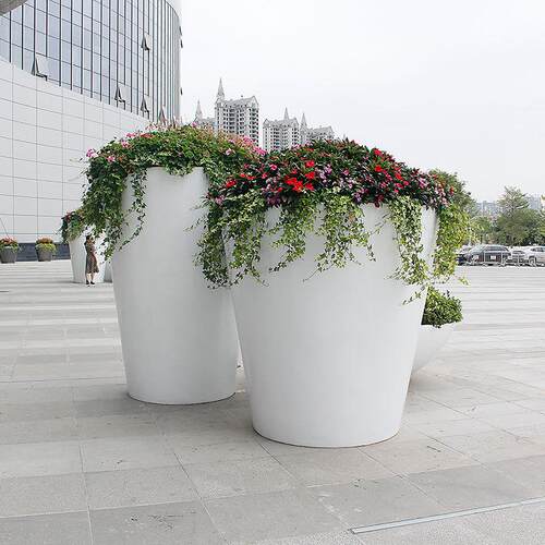 玻璃楼字钢户外装饰花箱简约落地美代陈花器酒店别墅写现799时尚