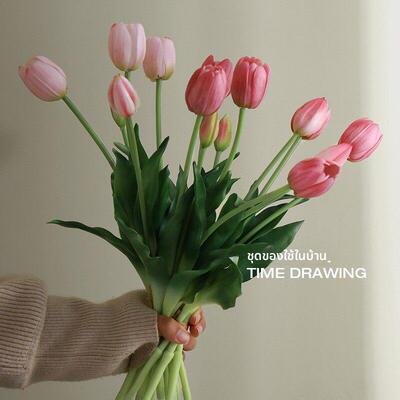 郁金香彷真假花摆件客厅餐桌装饰茶几彷生手捧插花束保湿感带花瓶