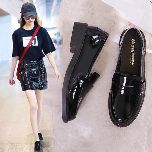 英伦风小皮鞋女款2026春季新款休闲乐福鞋平底豆豆鞋系带休闲单鞋