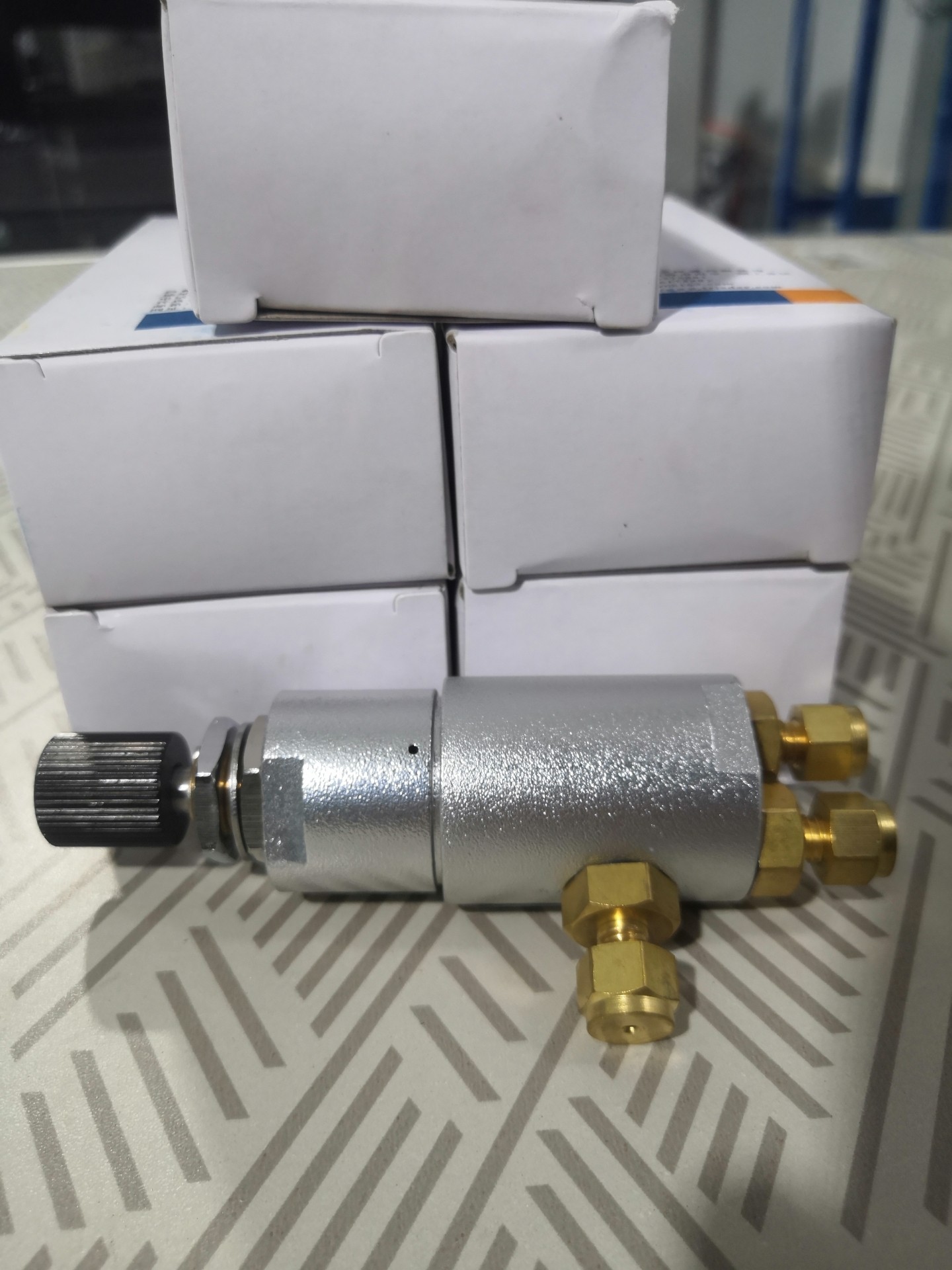 国产在线色谱用的精密稳压阀