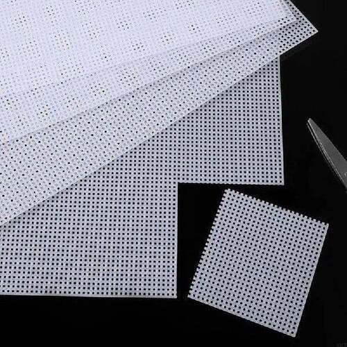 62CE 5 Pcs Plastic Mesh Canvas Sheets Eye Mesh Needlepoint