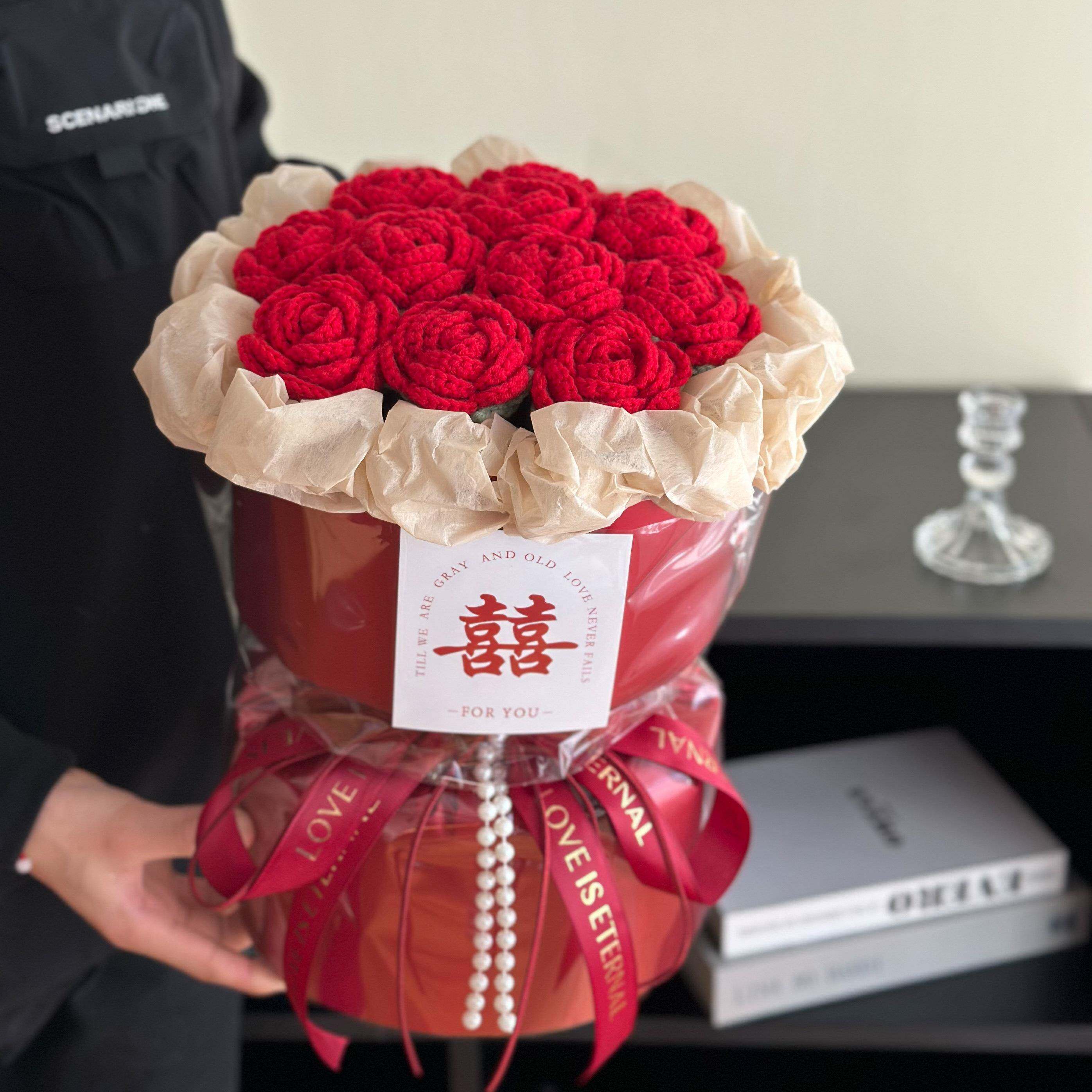 成品针织玫瑰花订婚结婚手工毛线花束送闺蜜朋友订婚礼物结婚花束