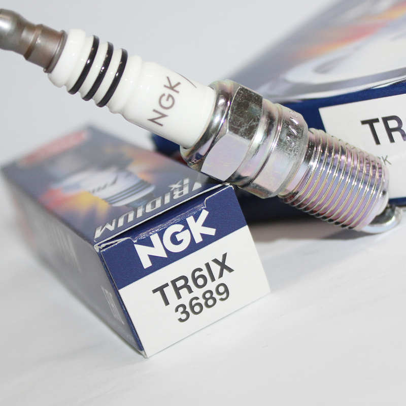 NGK铱金火花塞TR6IX 3689适用于福克斯蒙迪欧马6 1.8 2.0 2.3 2.5