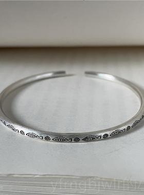 新款菩工提树下足银纯银鱼花纹复古做旧泰国手银小闭口款女手镯手