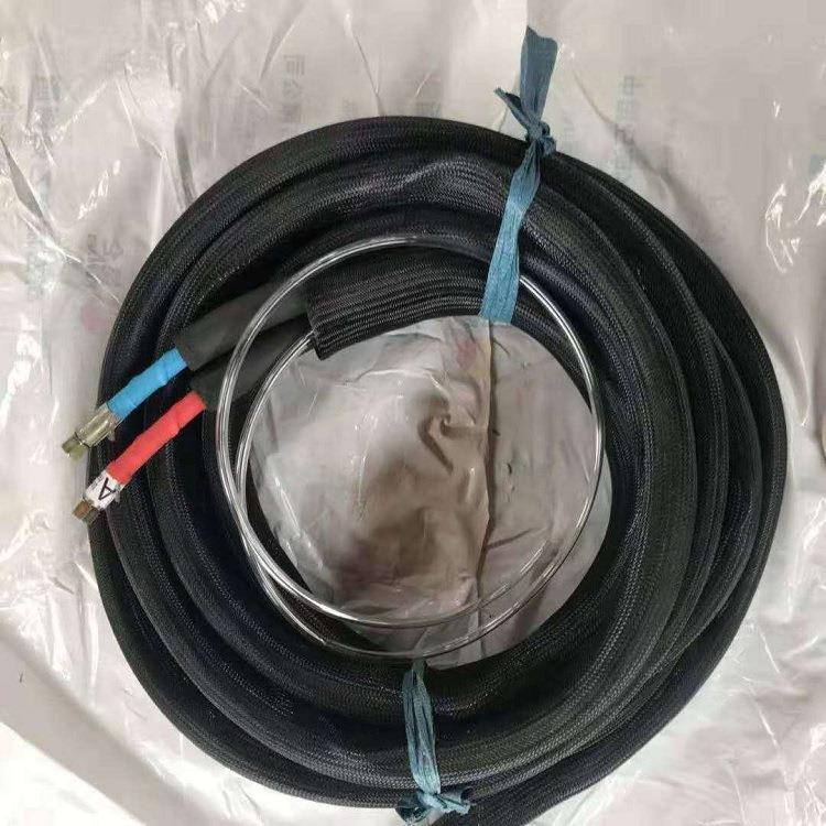 出口德国A聚氨酯原料加热管道 冷库船舱冷藏车车厢保温喷涂设备