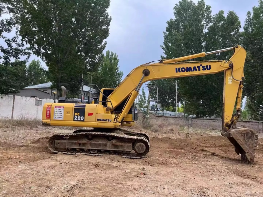 12月23日保定小松220挖掘机网络拍卖公告