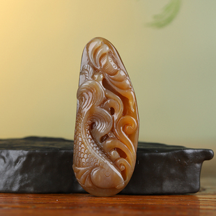 大漏！连年有余 天然和田玉红糖玉挂件吊坠32.85克 拍卖