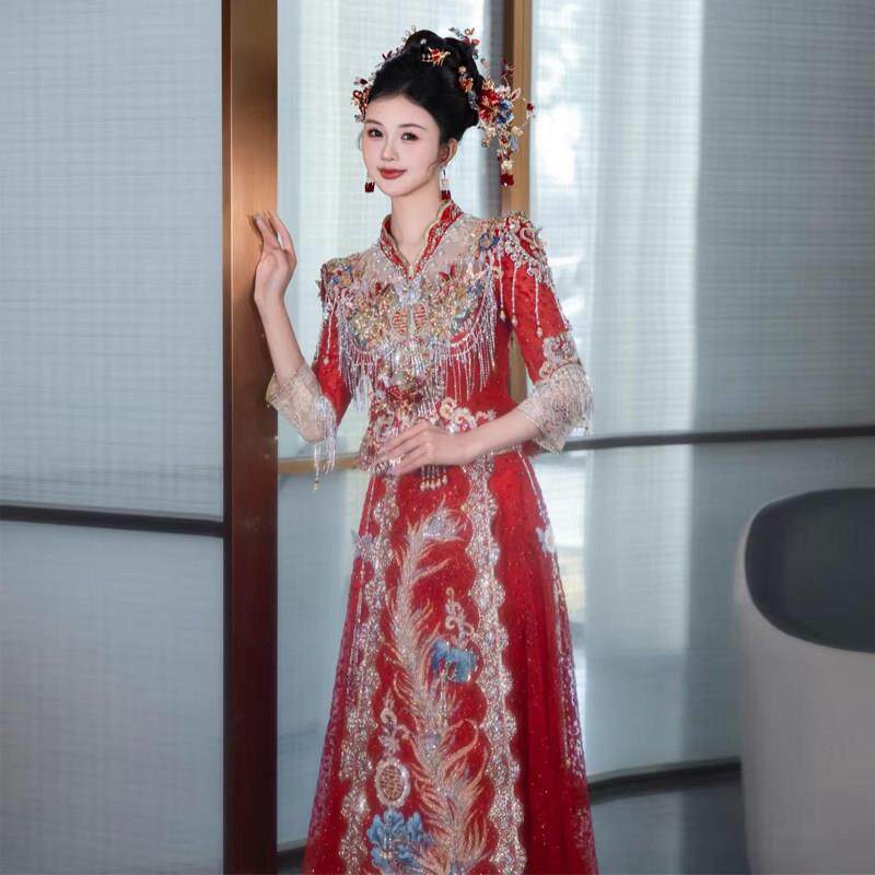 网纱秀禾服2025新款夏季重工奢华中式婚服V领修身显瘦敬酒服红色