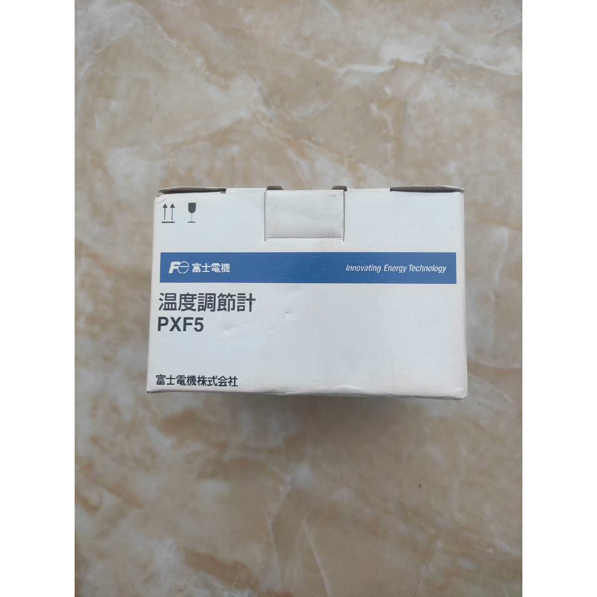 富士PXF5系列温控器PXF5AEY2-1W100