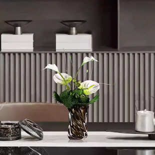 现代轻奢创意马蹄莲艺术花艺旋纹琉璃花器样板房酒店餐厅玄关饰品