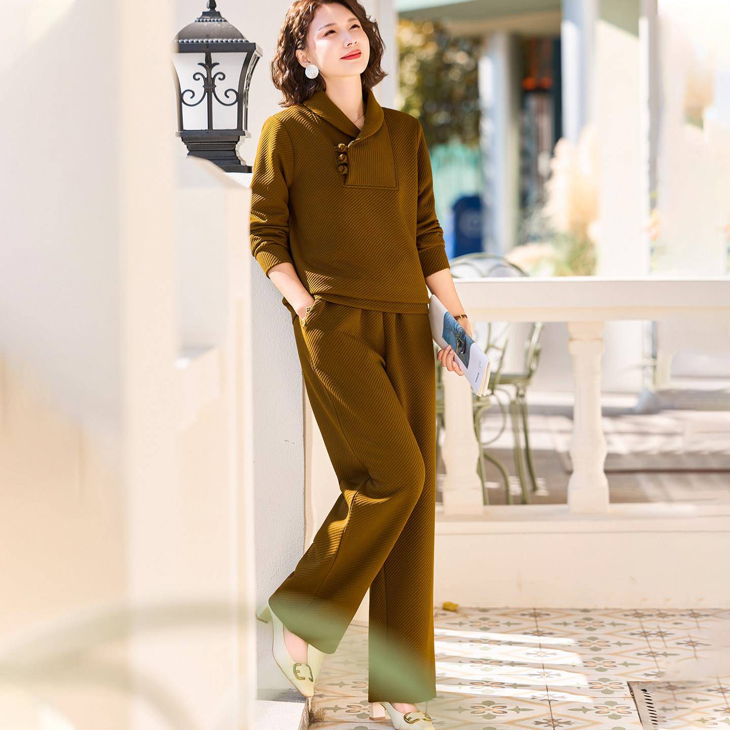 新品妈妈春秋针织运动服套装中老年女春季打底毛衣时尚阔腿裤两件