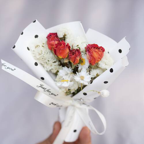 礼物摆件永生花车载香薰香皂花空调装饰新花礼品节日饰品郁金香