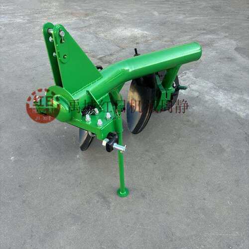 圆管犁工作视频 禹城红日机械制造MF tube disc plough
