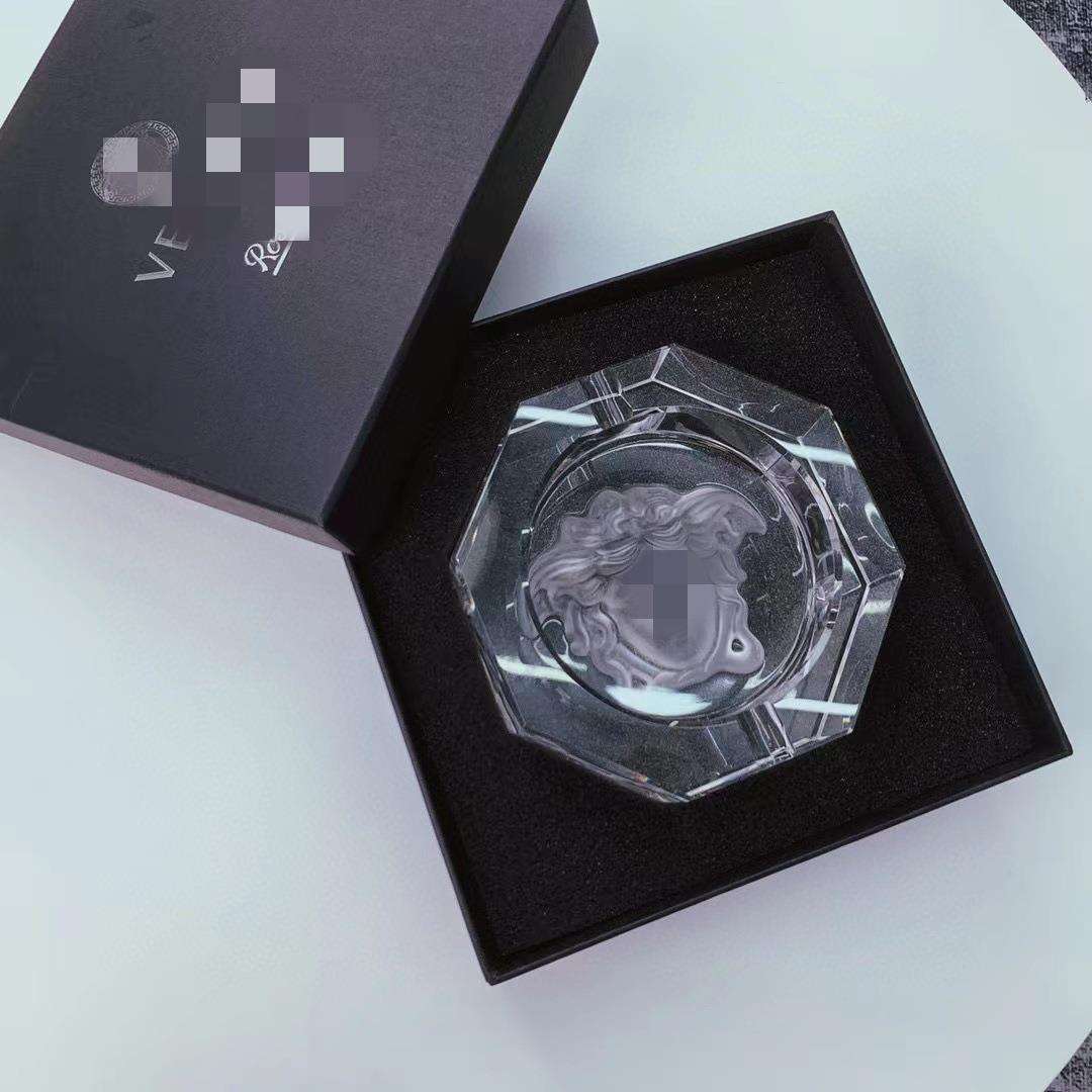 欧式水晶圆形烟灰缸美杜莎之光玻璃烟灰缸家用客厅办公室烟缸