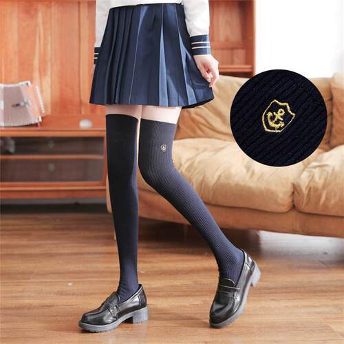 秋冬徽章刺绣JK制服袜子过膝女长筒ins潮中筒袜学院风长袜1026z