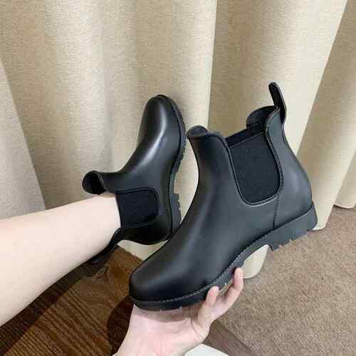 Women ’ s Zora Boots - Universal Thread