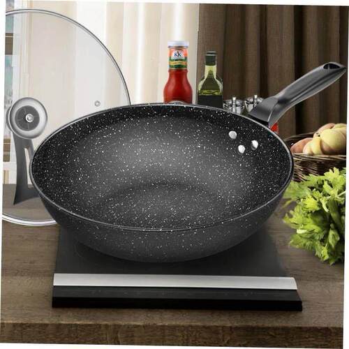 A non-stick frying pan domestic frying pan steak fry egg pan