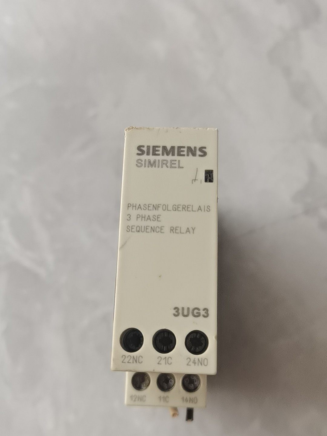 西门子 3UG3511-1BQ50 继电器模块。