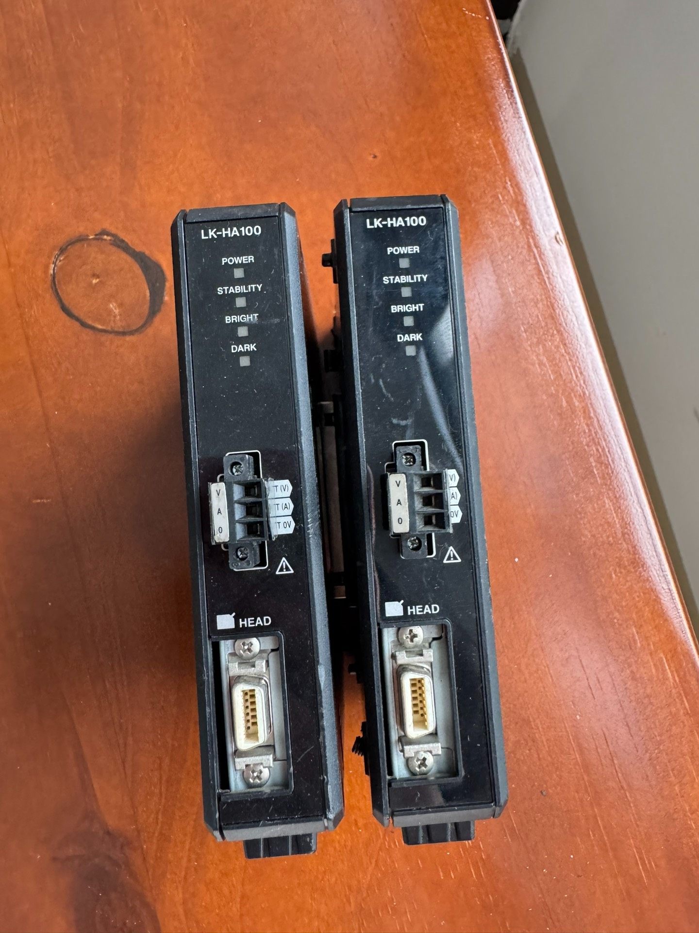 LK-HA100 基恩士激光控制器