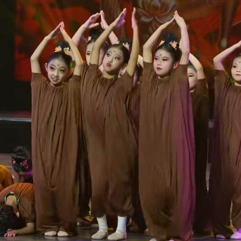 2026新款六一泥娃娃儿童舞蹈演出服变装演出服戏剧舞台弹力道具
